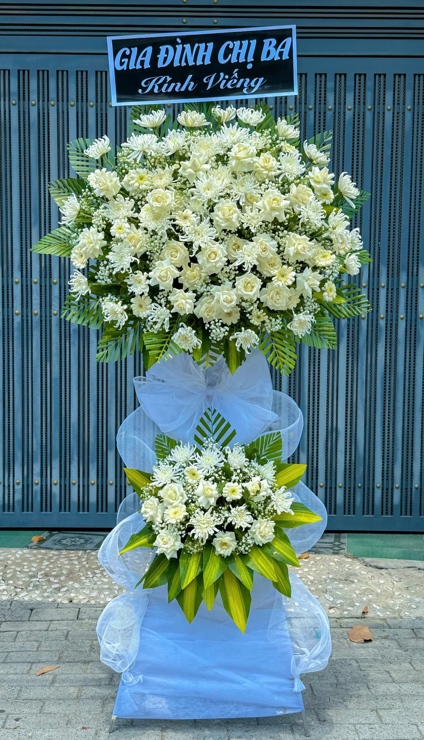 Hoa Viếng – Thay Lời Tiễn Biệt Trang Trọng Và Ý Nghĩa